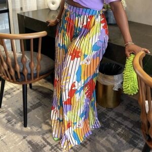 Multicolor Floral Pleated Pants